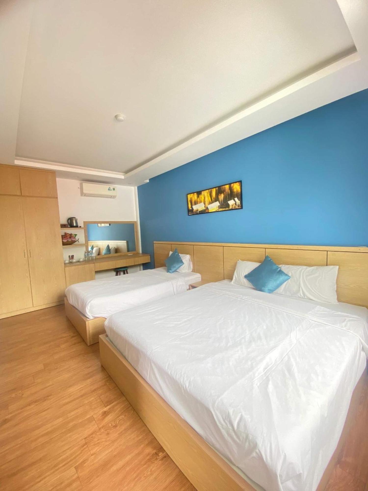 Dkd Trio Hotel Hue Bagian luar foto
